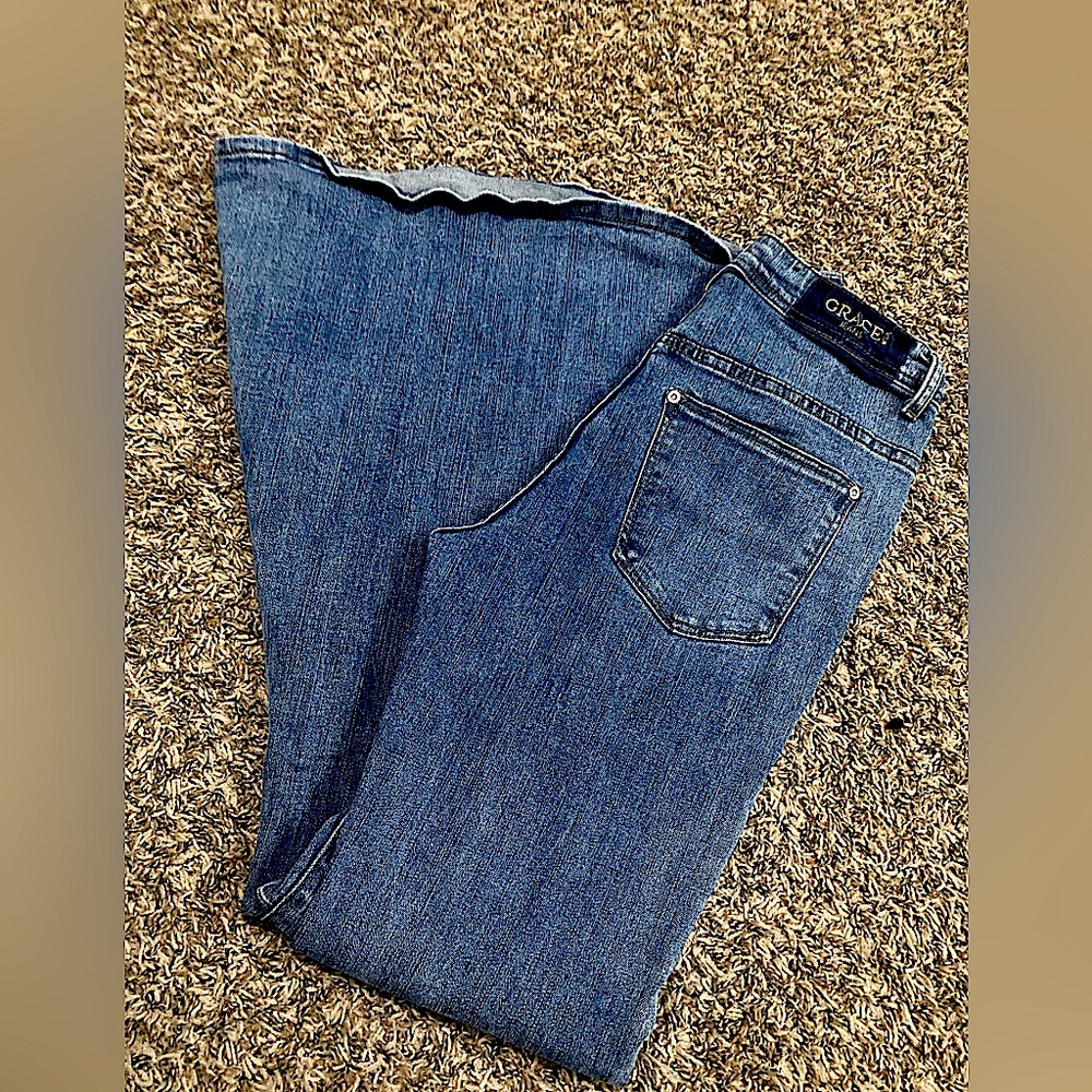 Graces Flare bell bottom jeans light wash